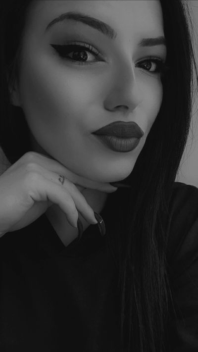Izabell Noir - Escort Girl from McAllen Texas