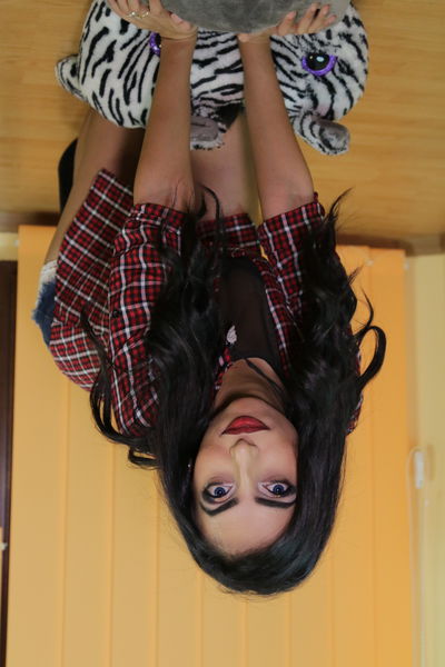 Jasmin Charming