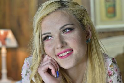 Jolly Bee - Escort Girl from Springfield Missouri