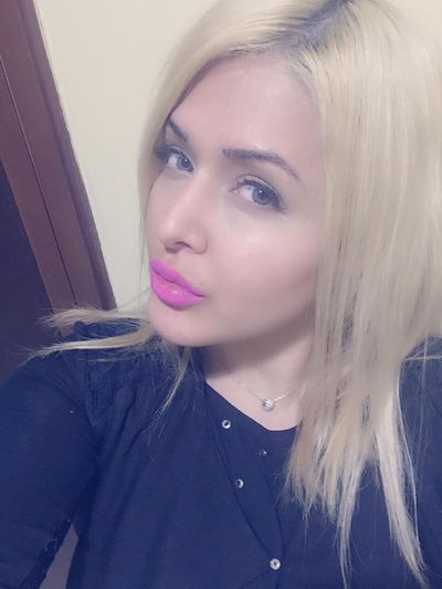 Julia Walsh - Escort Girl from Boston Massachusetts
