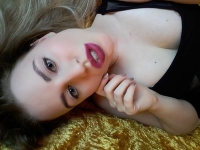 Karina Lovelyx - Escort Girl from High Point North Carolina