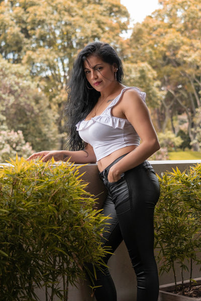 Karly White - Escort Girl from Vallejo California