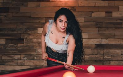 Karly White - Escort Girl from Vallejo California