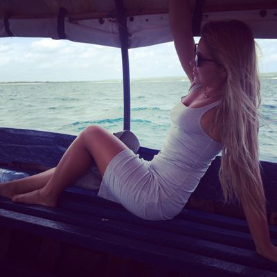 Blonde Escort in Virginia Beach Virginia