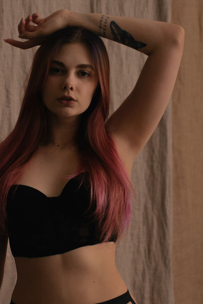 Kati Meow - Escort Girl from Nashville Tennessee