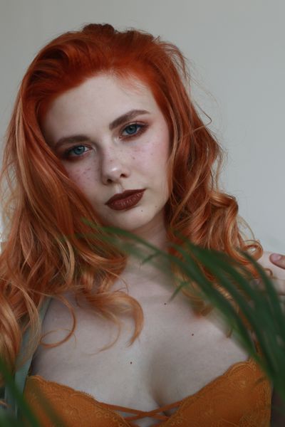 Caucasian Escort in Nashville Tennessee