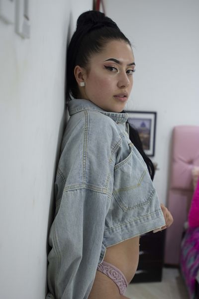 Kim Volkova - Escort Girl from Worcester Massachusetts