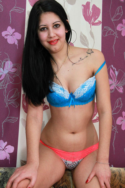 Caucasian Escort in Glendale Arizona