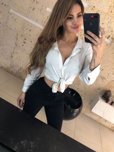 Kitty Lowell - Escort Girl from Riverside California