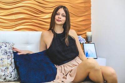 Kris Colins - Escort Girl from High Point North Carolina