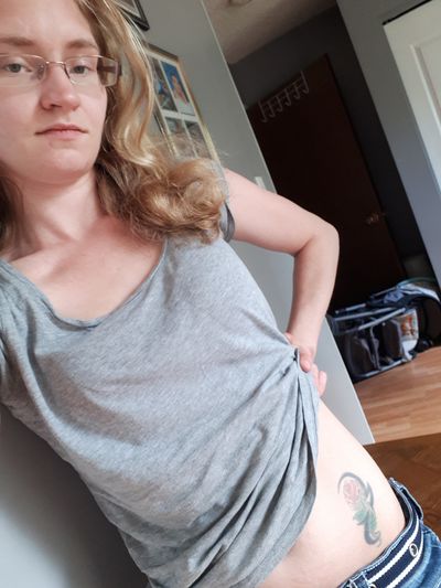 Julia Bryant - Escort Girl from Hayward California