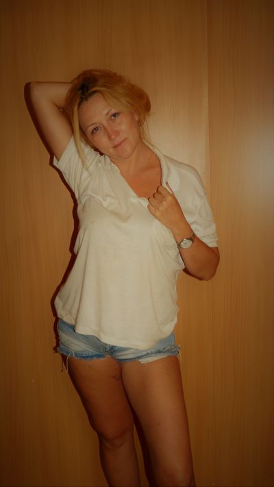 Lady La - Escort Girl from Omaha Nebraska