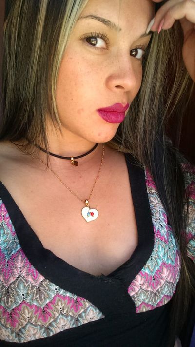 Laura Collemann - Escort Girl from Warren Michigan