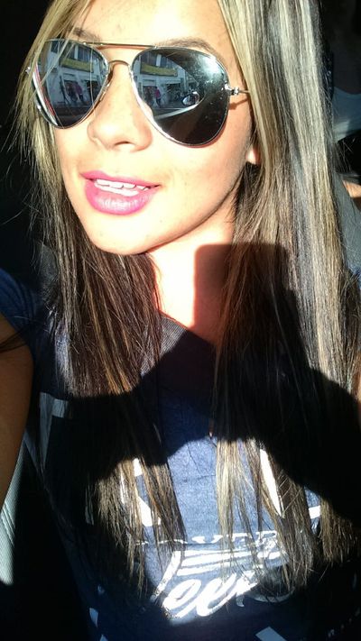 Laura Collemann - Escort Girl from Warren Michigan
