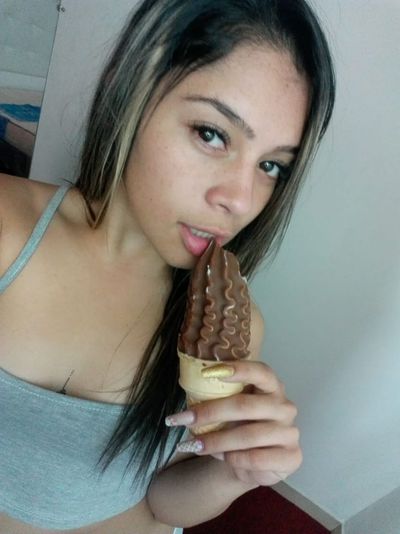 Laura Collemann - Escort Girl from Warren Michigan