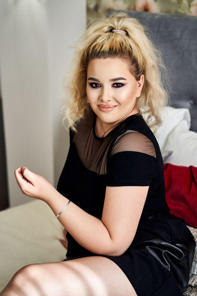 Leya Meyer - Escort Girl from West Covina California