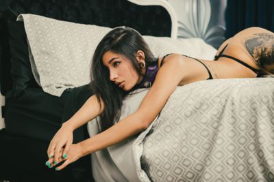 Louane Bour - Escort Girl from Springfield Massachusetts