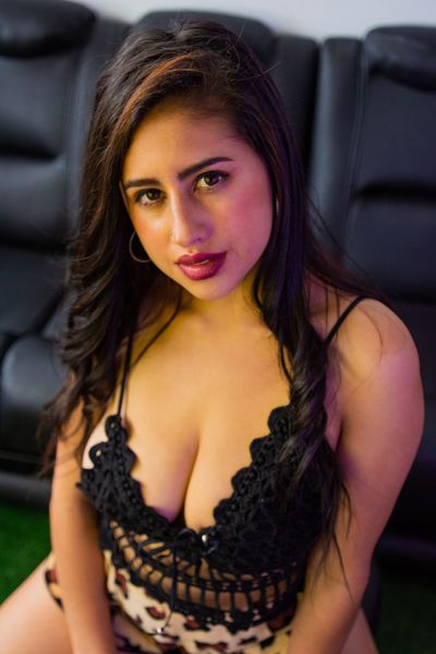 Dahiana Hottest - Escort Girl from Bakersfield California