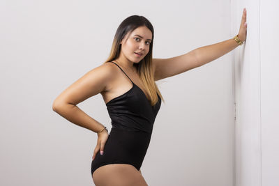 Mia Cora - Escort Girl from Elizabeth New Jersey
