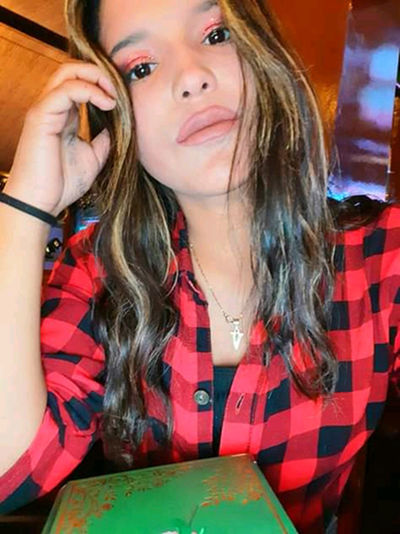 Mia Henderson - Escort Girl from Sacramento California