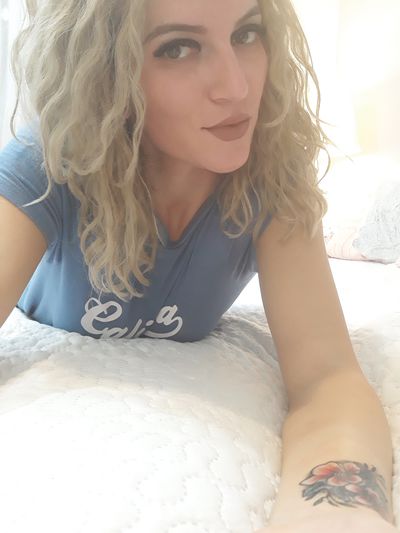 Miana Davis - Escort Girl from Dayton Ohio