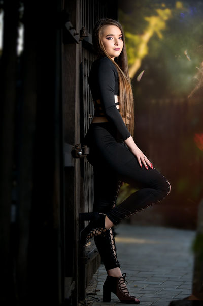 Misterious Show - Escort Girl from Norwalk California