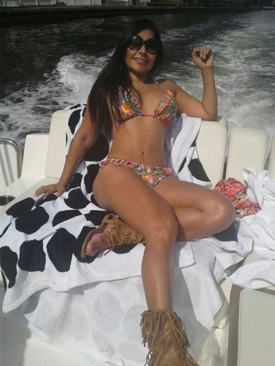 Naomi Gandy - Escort Girl from Simi Valley California