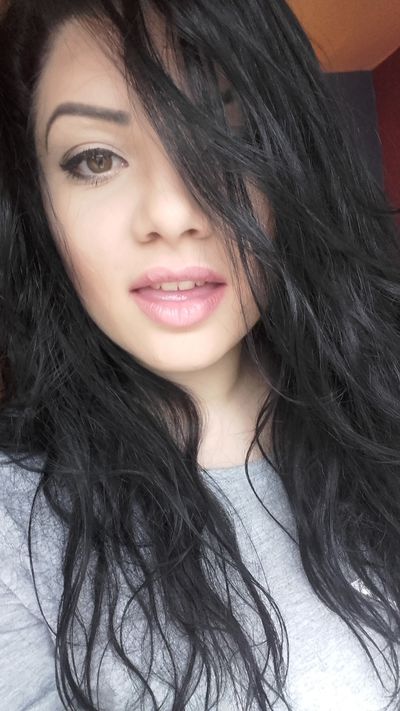 Nicole Anaris