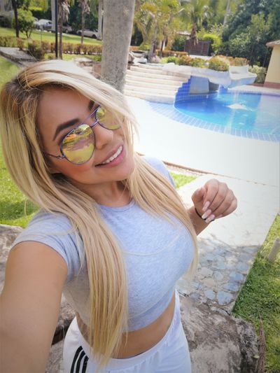 Nikoll Blue - Escort Girl from Laredo Texas