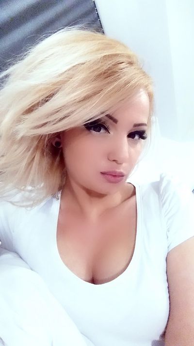 Queen Myra - Escort Girl from Wichita Kansas