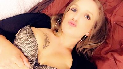 Vania Condrey - Escort Girl from Glendale Arizona