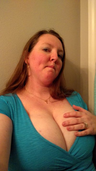 Redheadredneck - Escort Girl from Madison Wisconsin