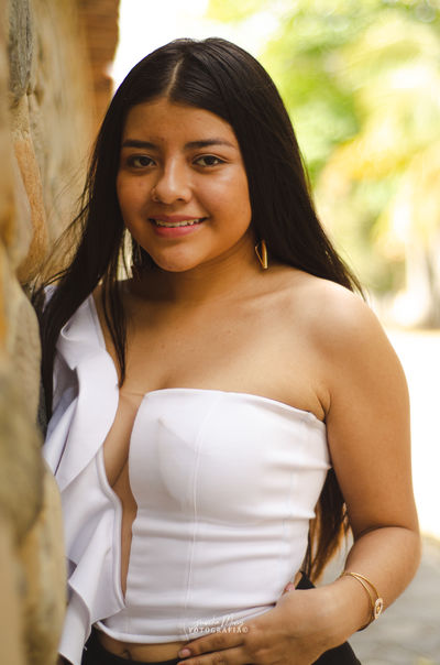 Brunette Escort in Rialto California