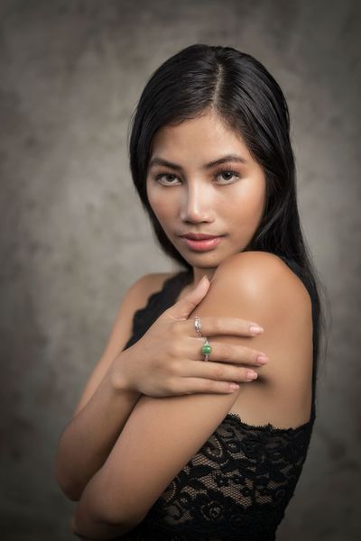 Sebrina - Escort Girl from Davenport Iowa