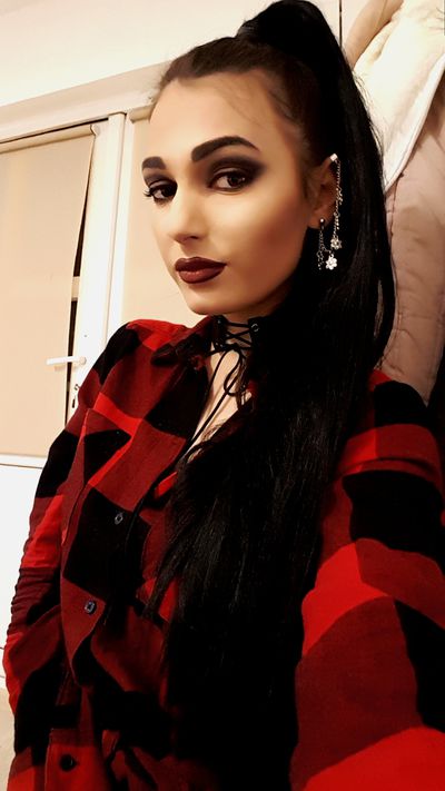 Selenne Rose - Escort Girl from Savannah Georgia