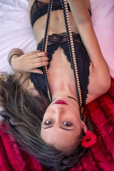 Selina Suave - Escort Girl from Joliet Illinois