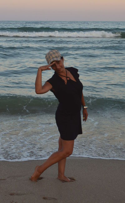 Seniora - Escort Girl from Elgin Illinois