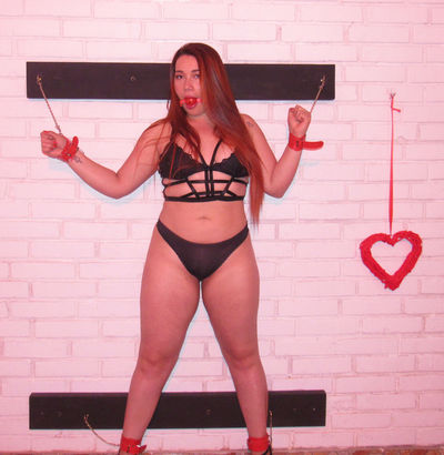 Erin James - Escort Girl from Escondido California