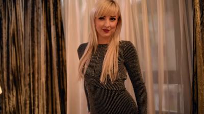 Jeanette Biggins - Escort Girl from Huntington Beach California