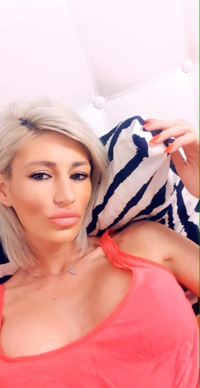 Sienna Crystal - Escort Girl from Worcester Massachusetts