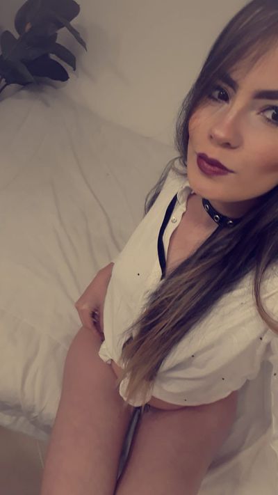 Yvonne Perez - Escort Girl from Fontana California
