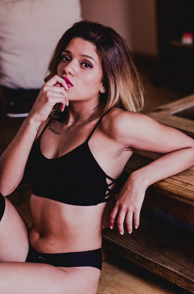 Taylor Hilton - Escort Girl from Dayton Ohio