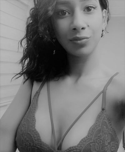 Venus Maudelyn - Escort Girl from Anaheim California