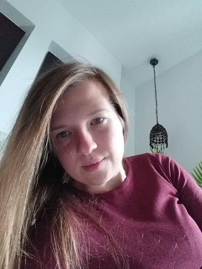 Redhead Escort in Davenport Iowa