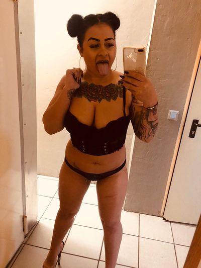 Yasmin Lulu - Escort Girl from Riverside California