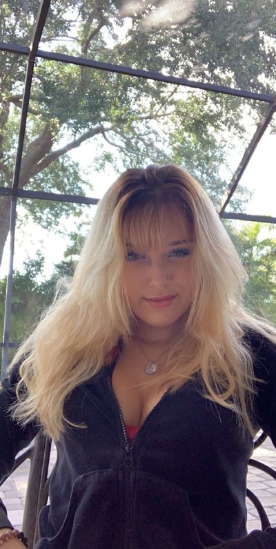 Yuriko Newcomb - Escort Girl from Brownsville Texas
