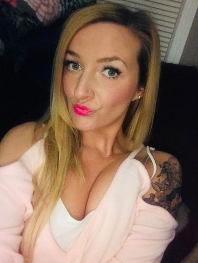 Ivy James - Escort Girl from Akron Ohio