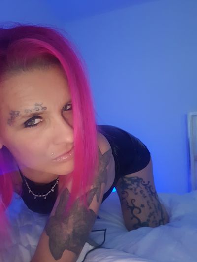 Janet Smith - Escort Girl from Bakersfield California