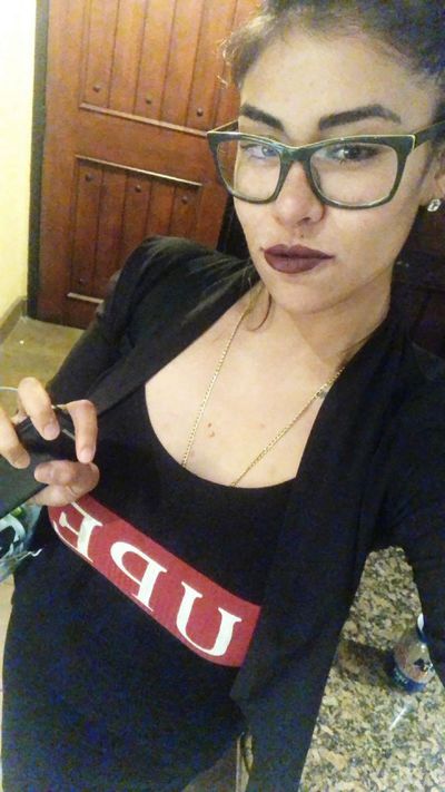 Giulia Moore - Escort Girl from Pembroke Pines Florida