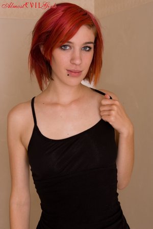 18 year old cutie Carmen Callaway sexys her two study buddies at the same time